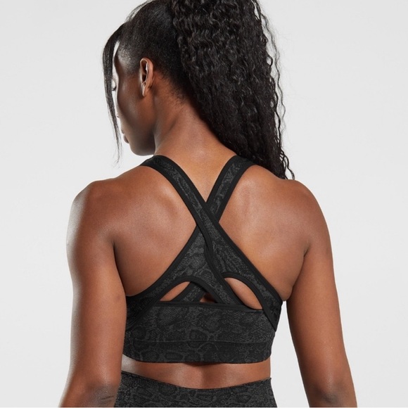 SOLD Gymshark Sport Bra Black - Picture 3 of 5